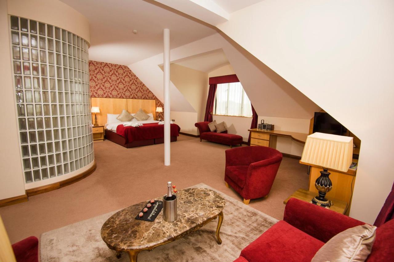La Mon Hotel & Country Club Castlereagh Dış mekan fotoğraf